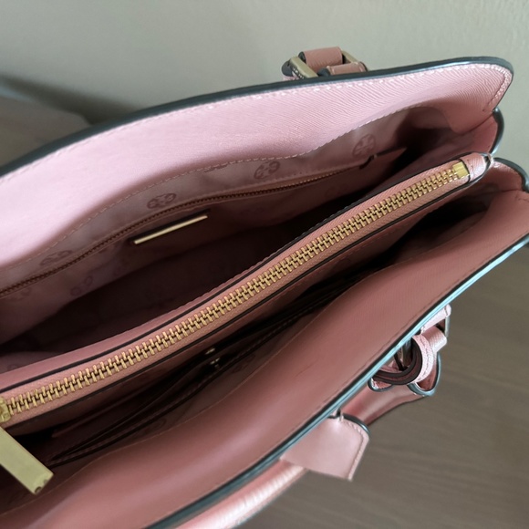 Tory Burch Robinson Open Dome Large Satchel in Pink - Picture 5 of 7